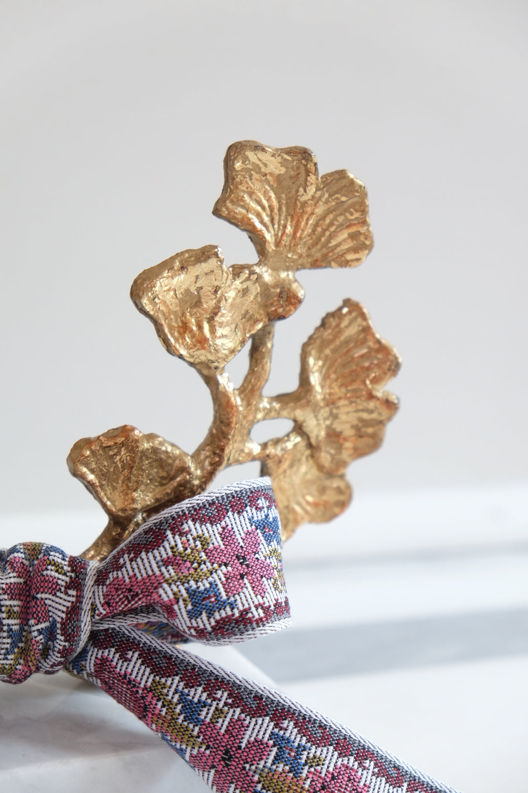 Ginkgo Statue with French Bespoke Ribbon - Woven