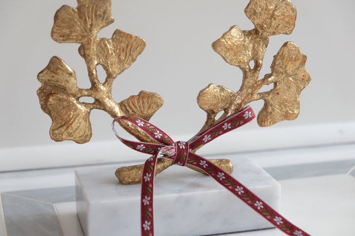 Ginkgo Statue with French Bespoke Ribbon - Thin Cranberry